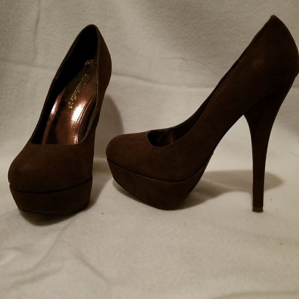 Sexy brown suede heels
